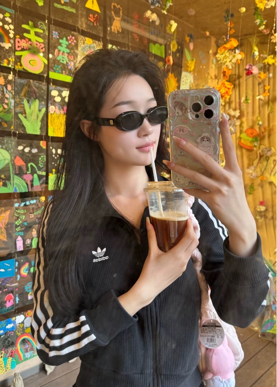 adidas 女款 黑色立領外套 拉鍊 運動休閒 直條紋 復古夾克 金泰妍 Jennie同款  IY7278 Jun25