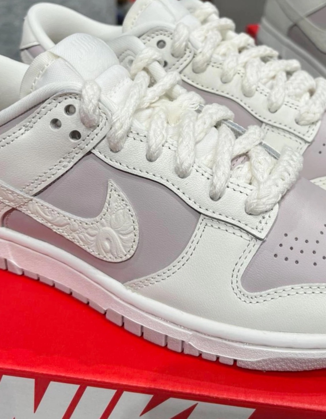 Nike Dunk Low 女款 灰/米色 低幫板鞋 時尚百搭 舒適防滑 薄底休閒鞋 Jun25