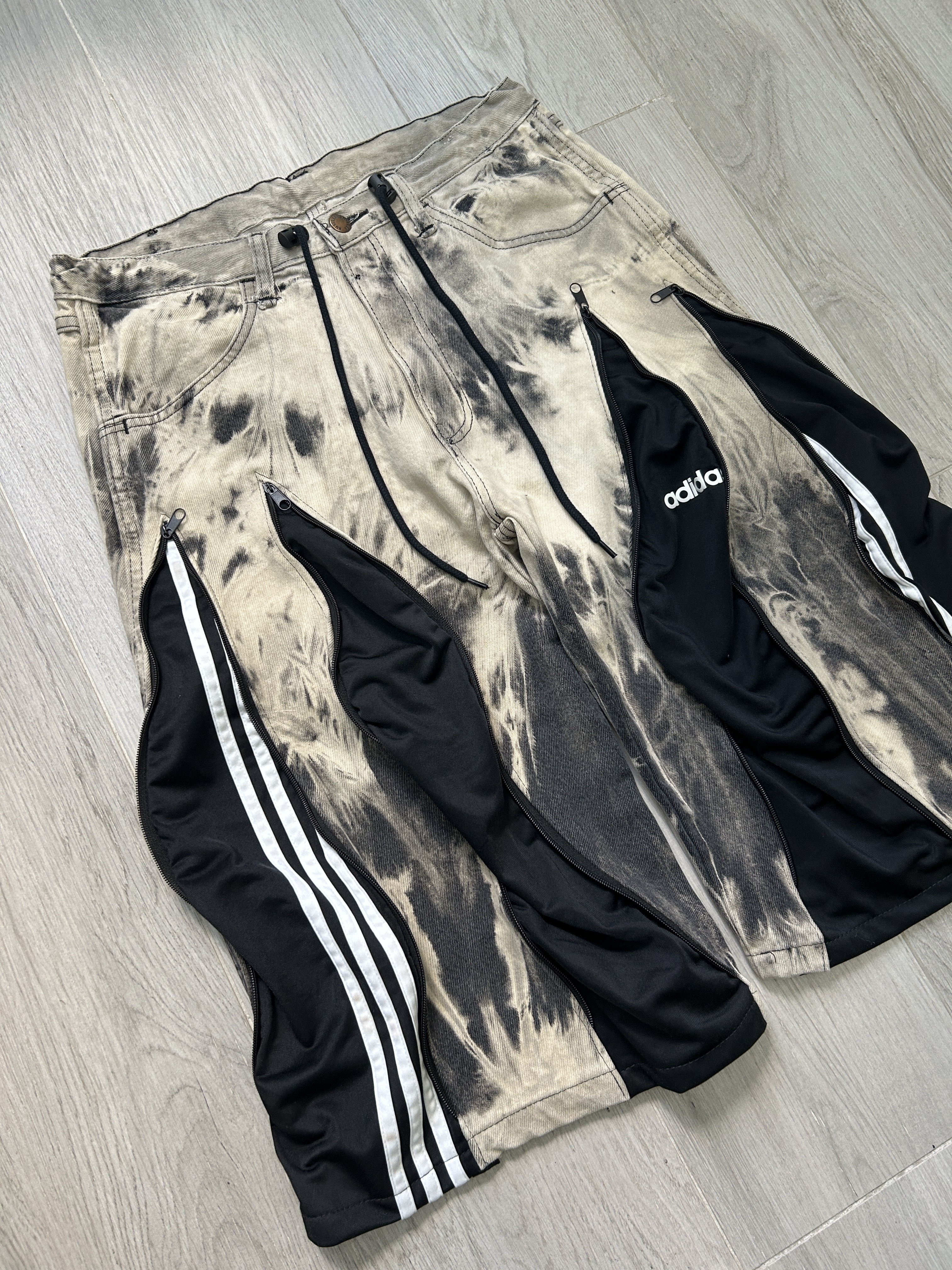 【現貨】泰國REMAKE 拉鏈併布洗水七分牛仔褲 (男女款)