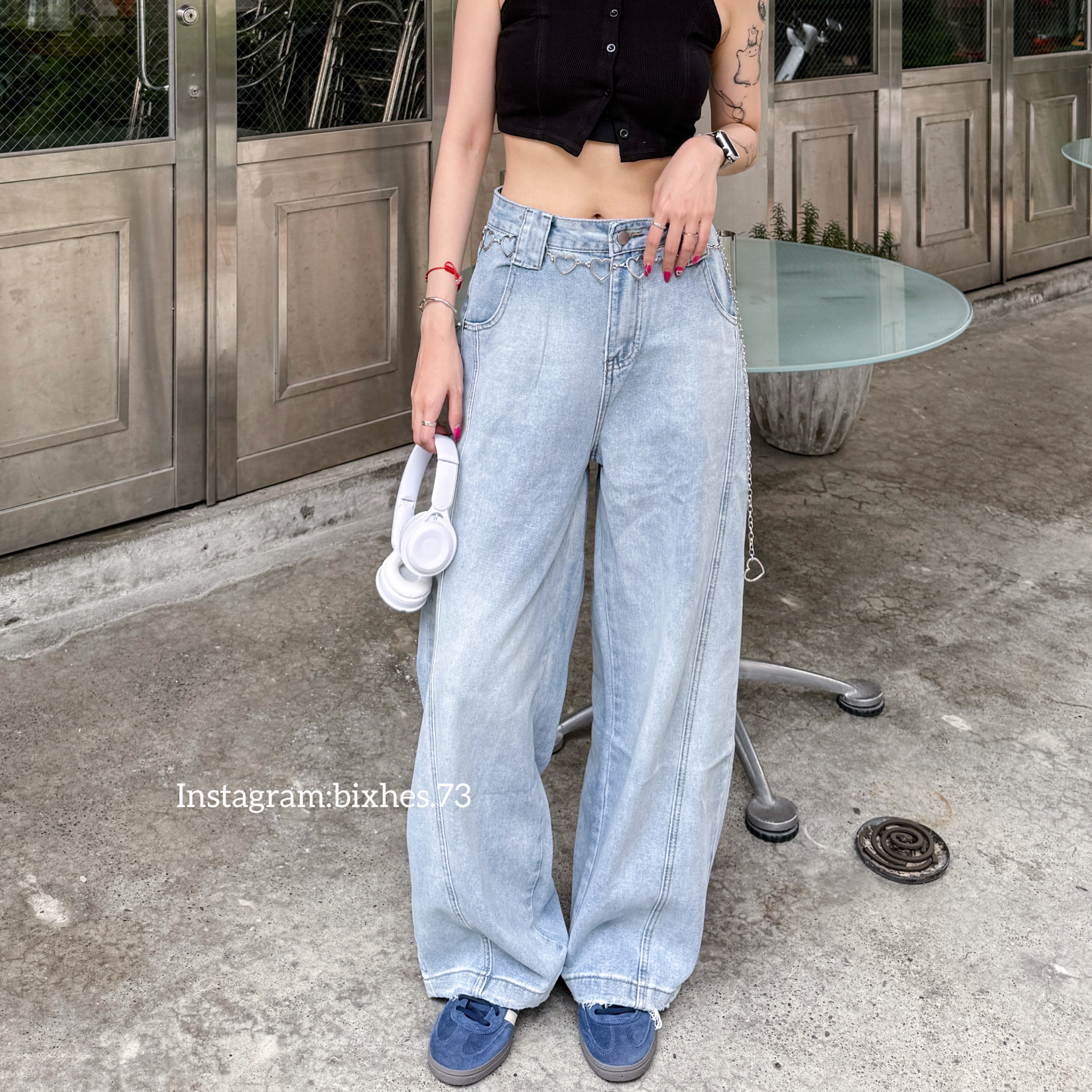 水洗感牛仔彎刀褲(E00133)