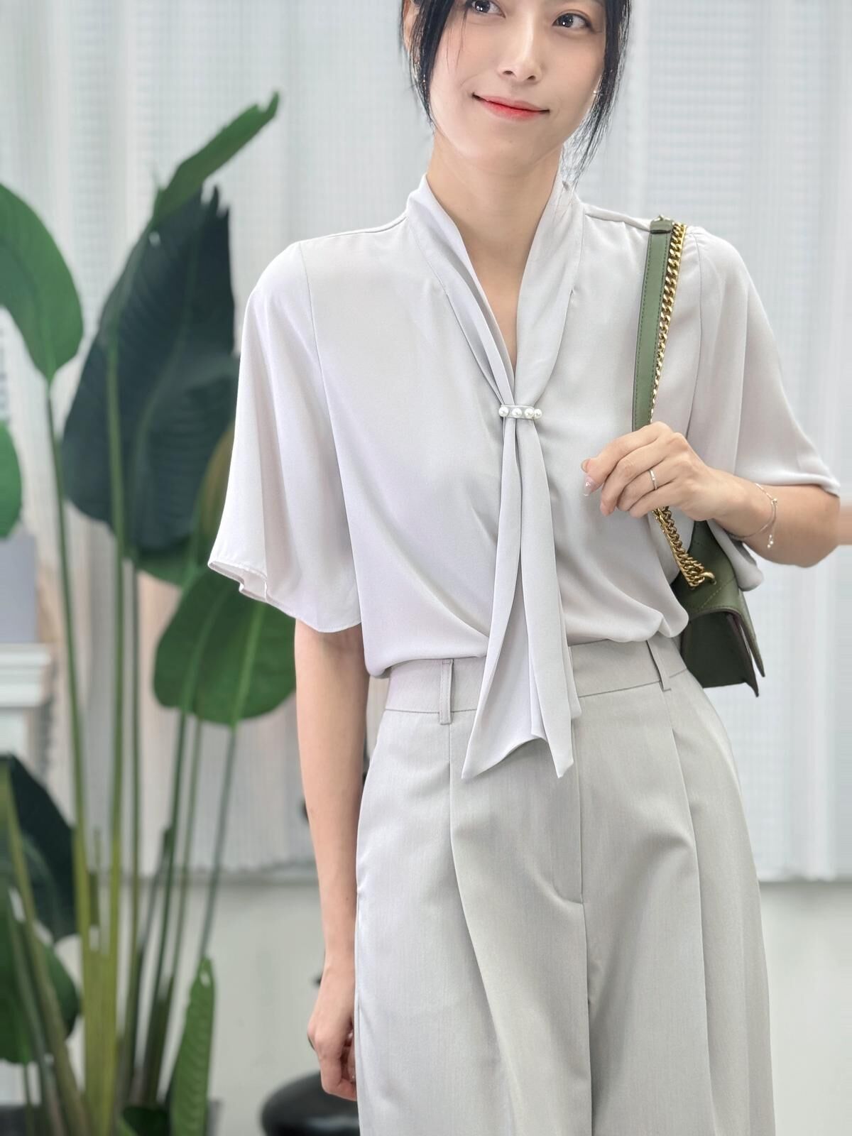 TOP#7307🤍V Zone領巾上衣