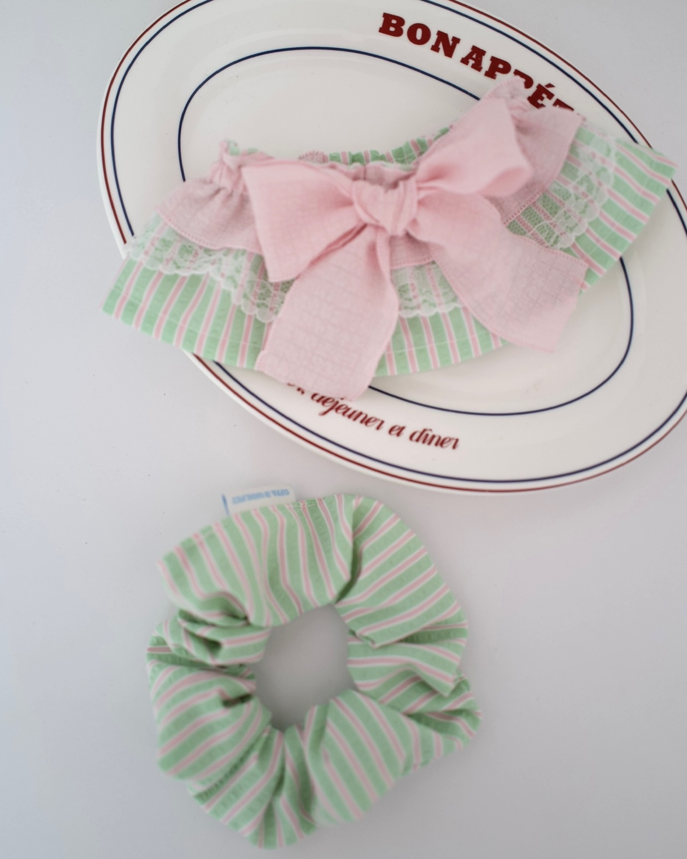 愛麗絲夢遊仙境領巾