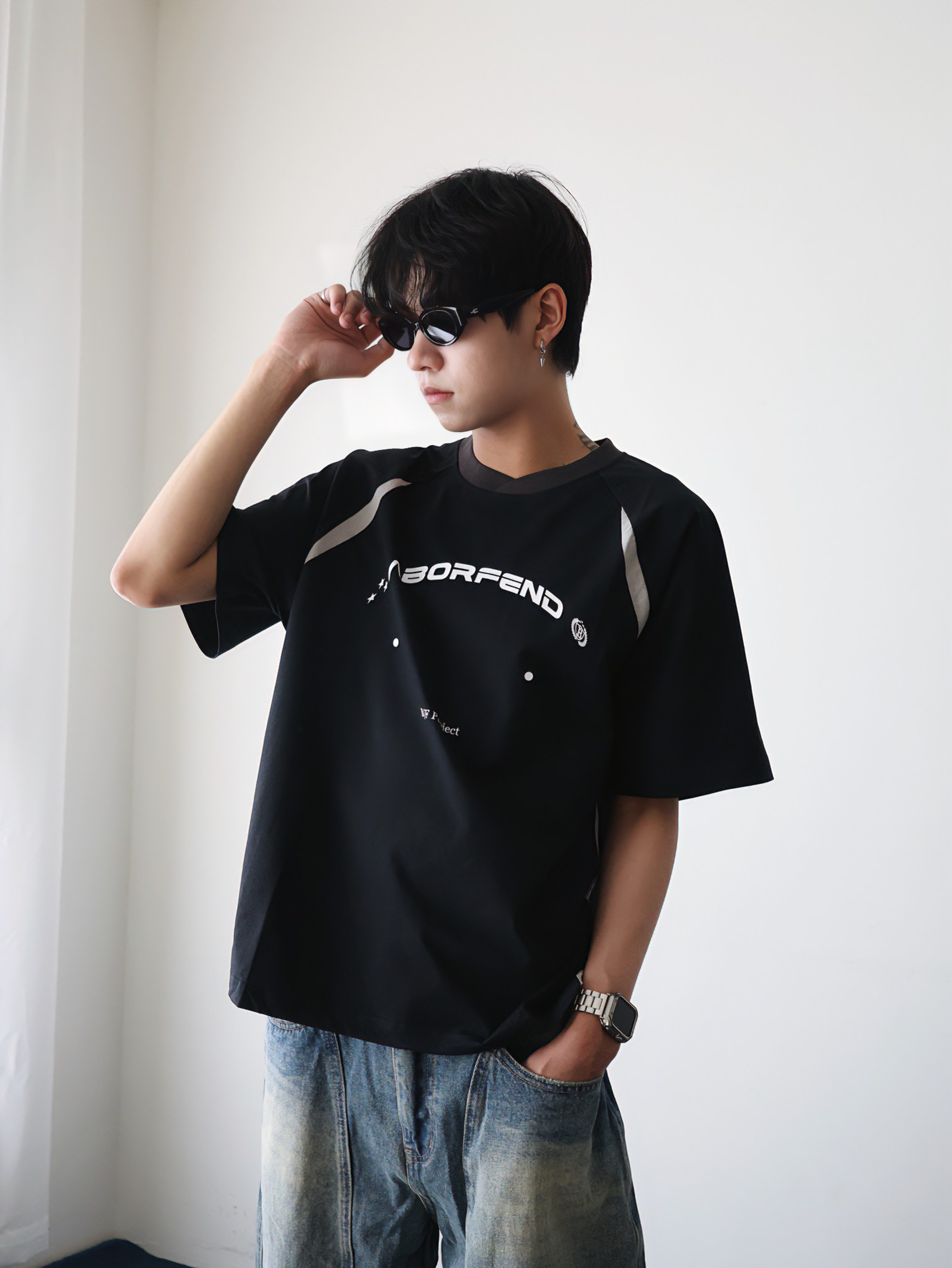 （現貨）210G 韓系 撞色拼接 弧形logo 交叉領口 短T A192