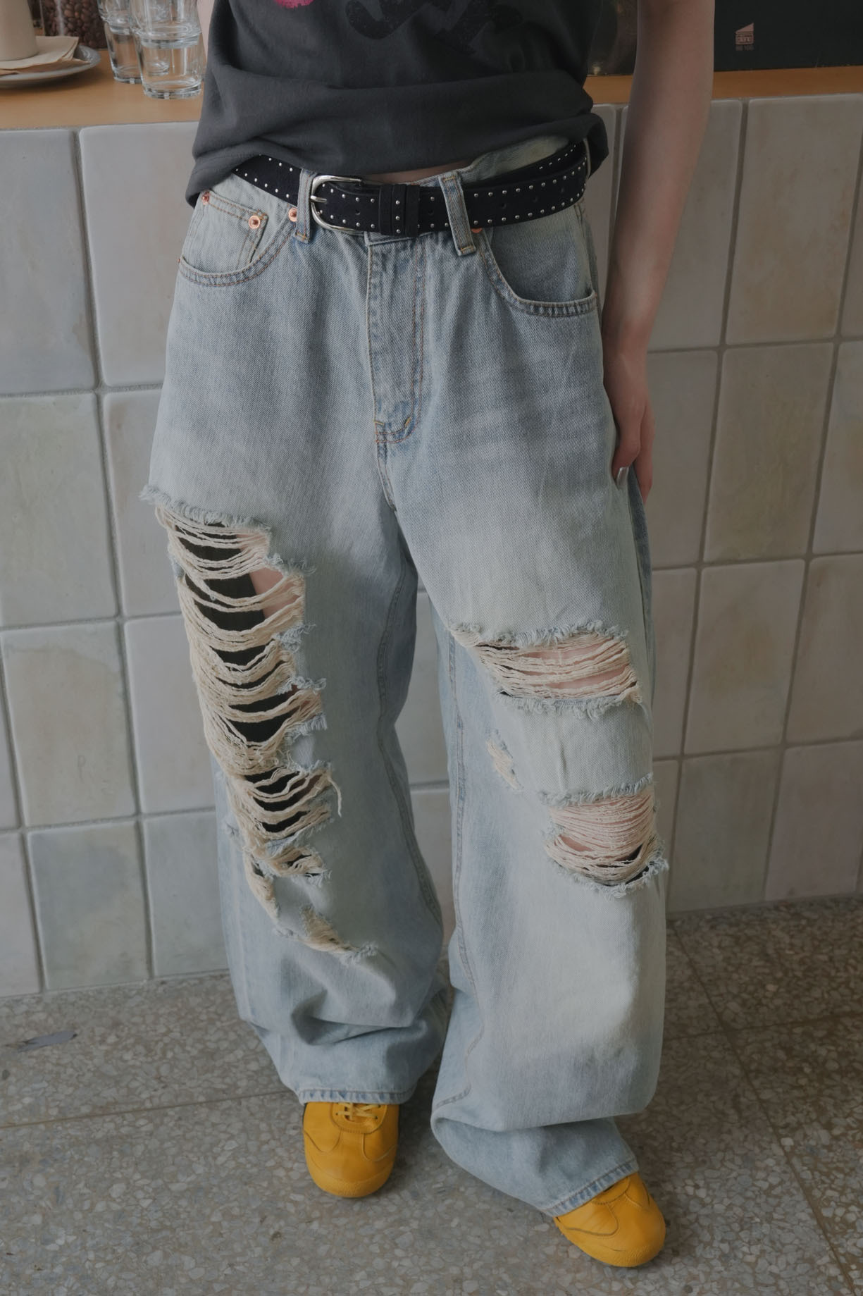 Distressed Wide Jeans #牛仔褲