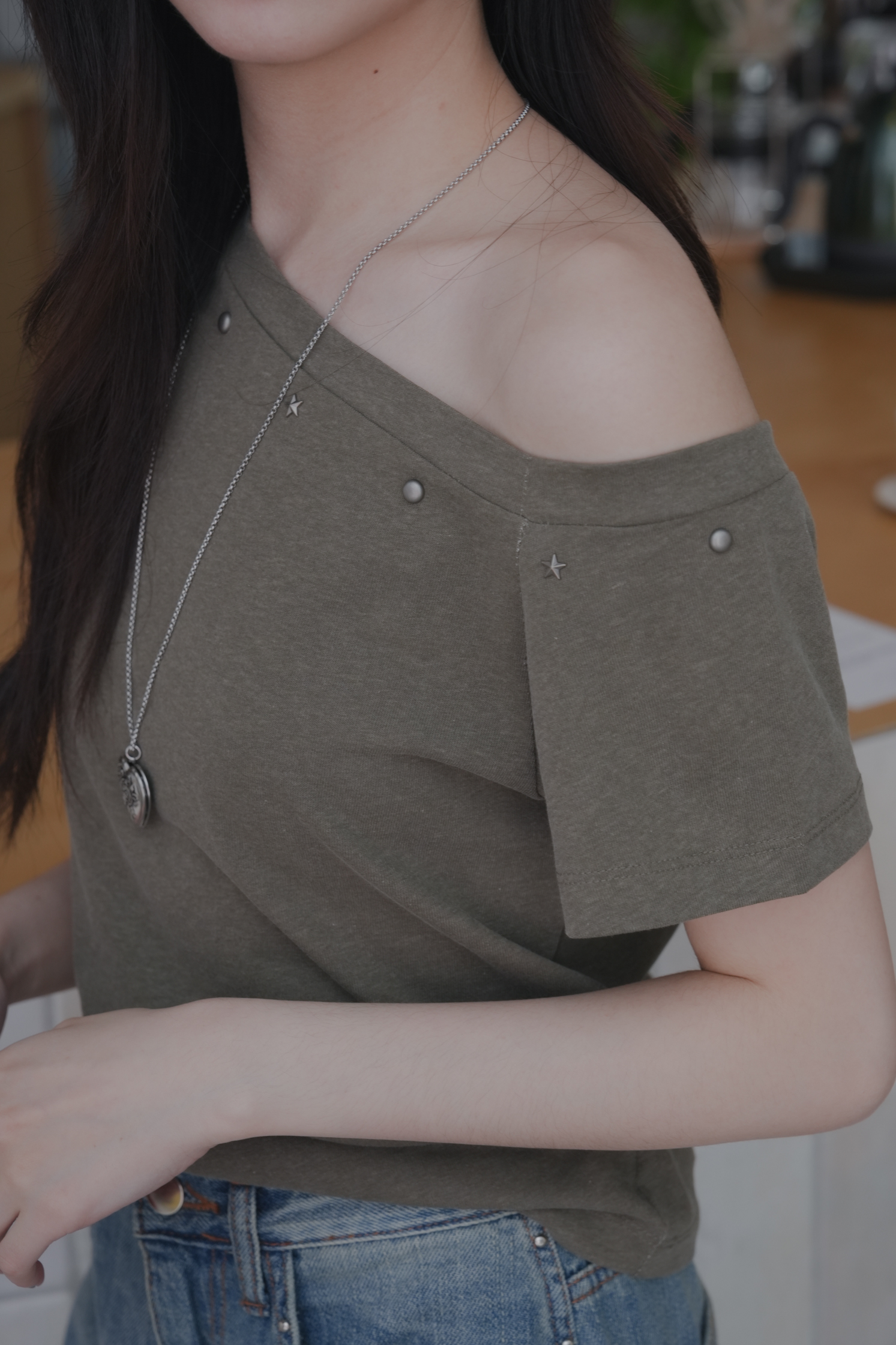 Pigment Stud T-shirt #上衣