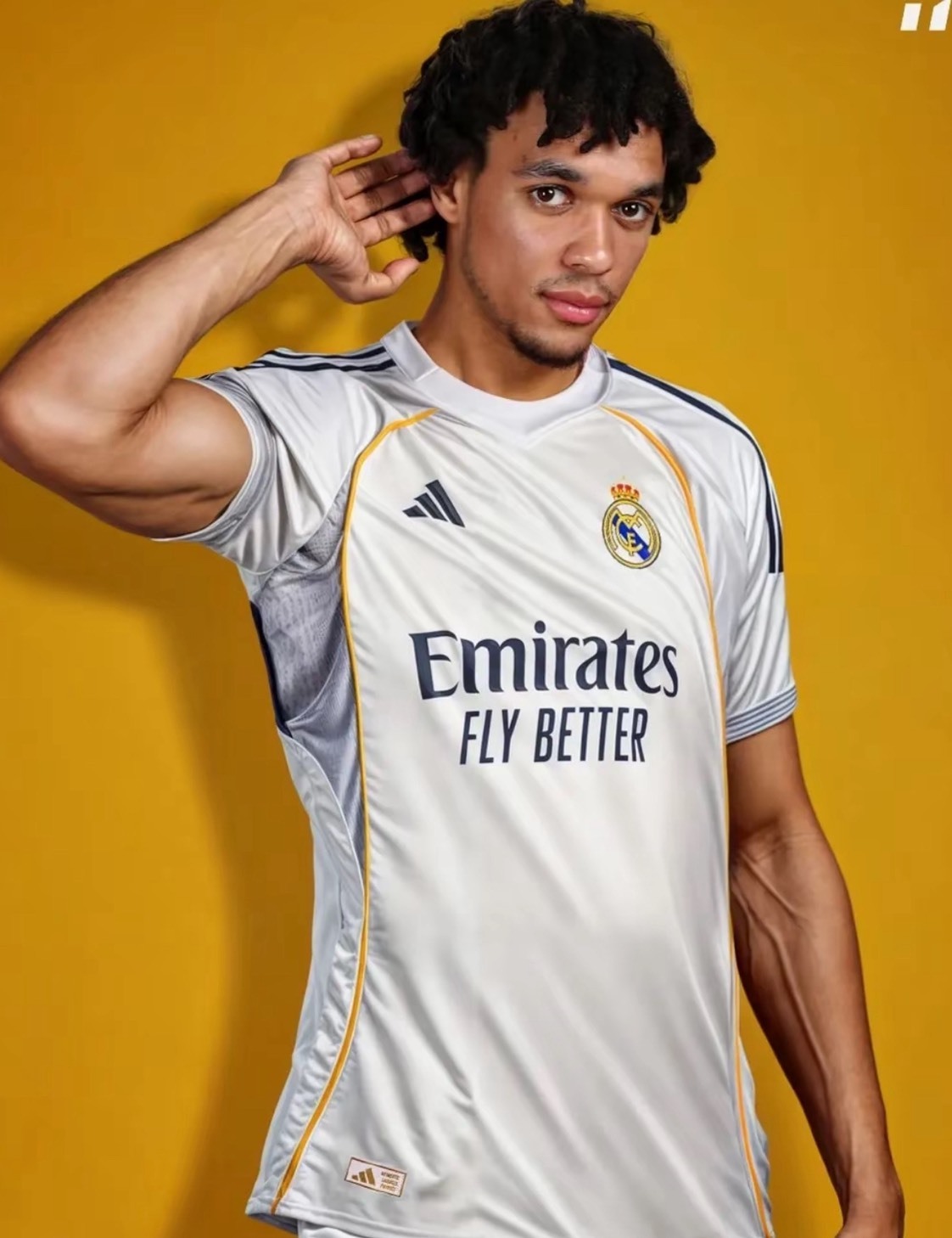 adidas 皇家馬德里 球迷版 主場 白色短袖 足球衣 男款 速乾舒適 運動上衣 球衣 情侶款  Jun25