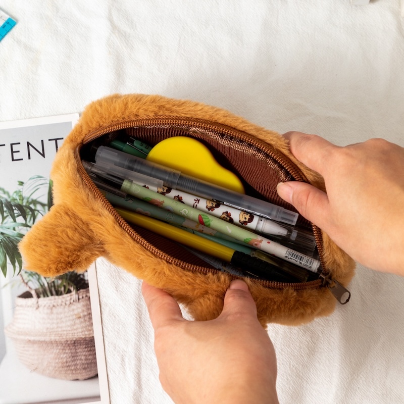 《06082》卡皮巴拉毛絨絨化妝包