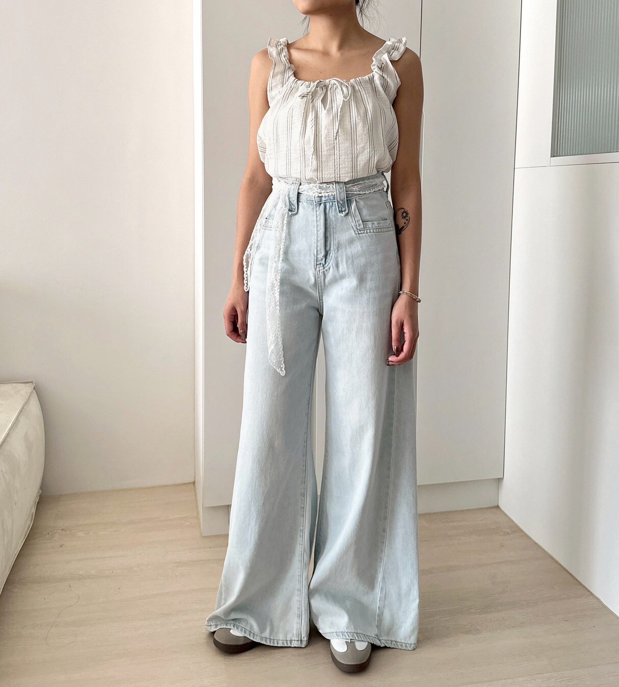 附蕾絲牛仔喇叭褲 1835