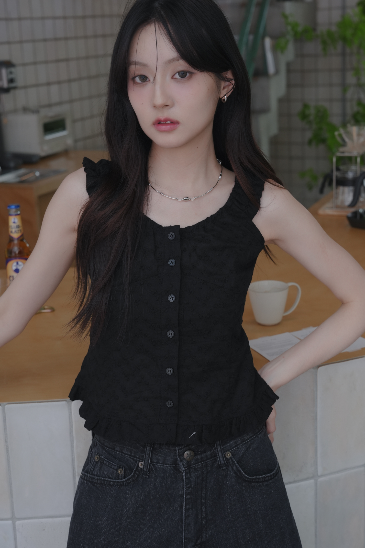 Punching Sleeveless Blouse #上衣