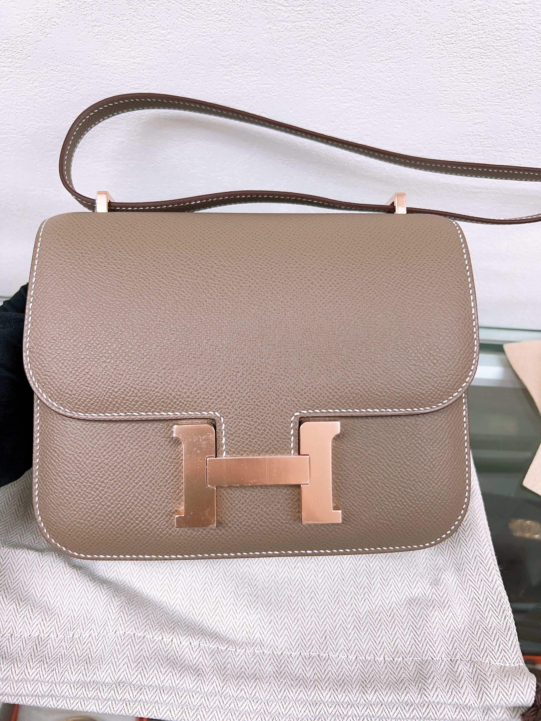 *Brand New* Hermes mini constance 19 (etoupe RGHW/ stamp K)