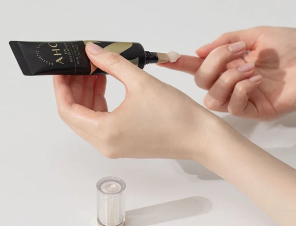 AHC 第10代超緊緻全臉眼霜