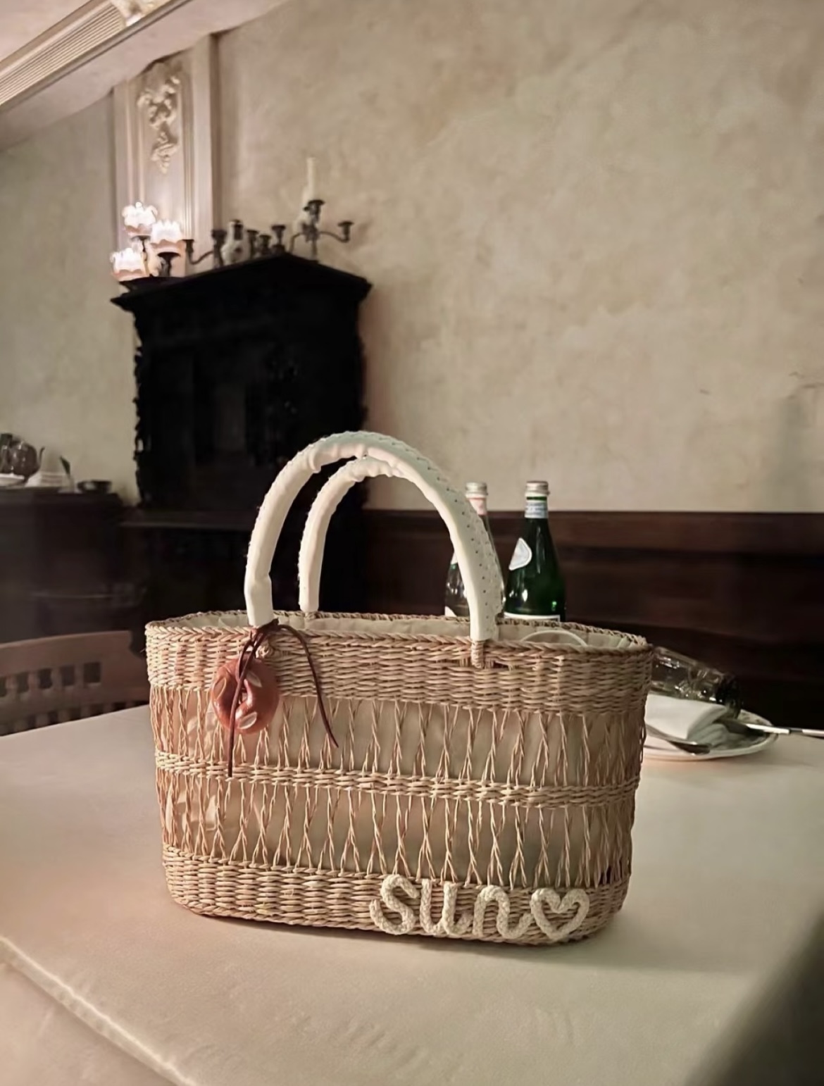 𝐊𝐫.𝐈𝐀𝐌 x 𝐓𝐡𝐚𝐢𝐥𝐚𝐧𝐝 𝐇𝐚𝐧𝐝𝐦𝐚𝐝𝐞 繡字草編織吐司袋