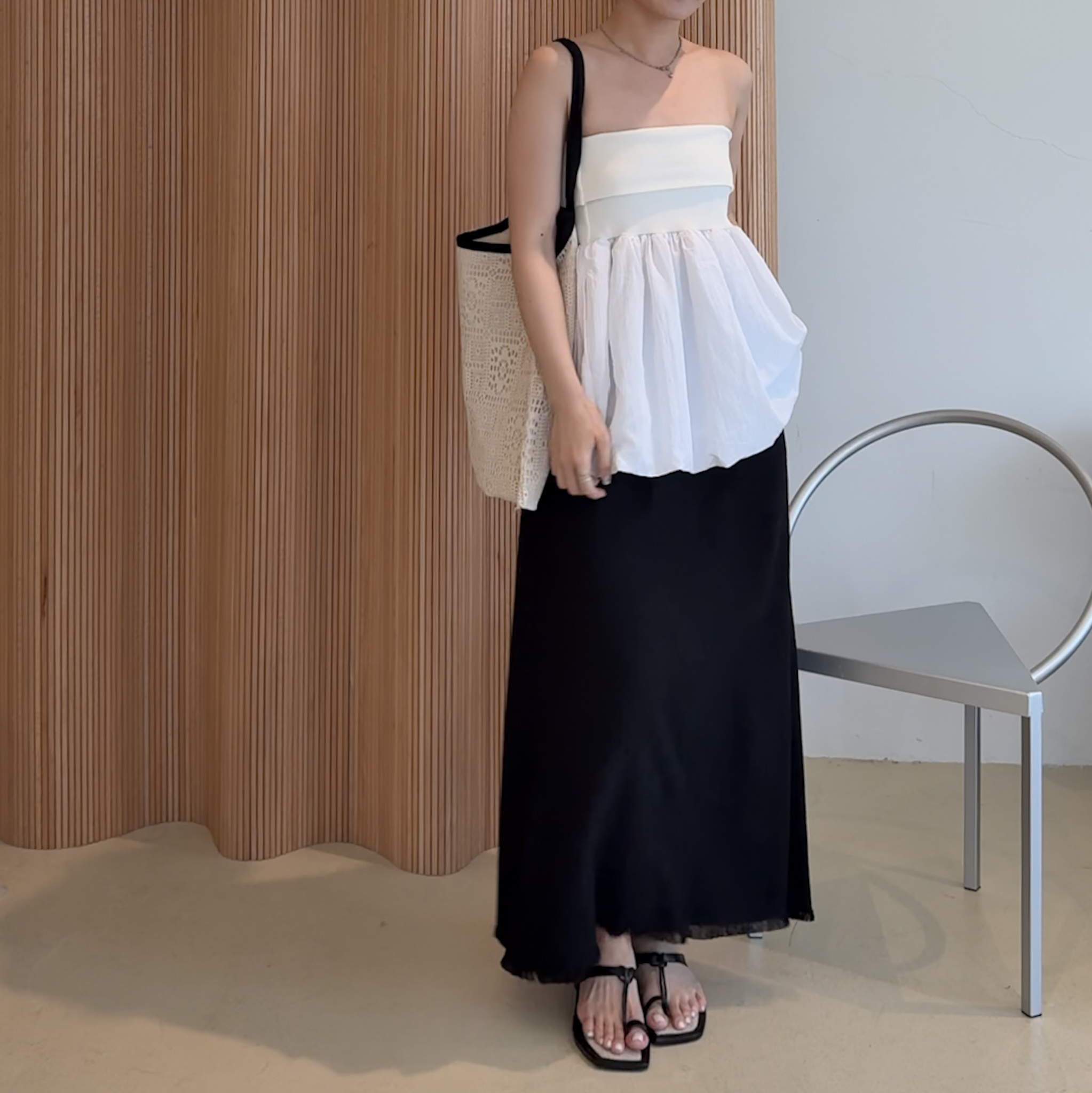 後鬆緊下擺抽鬚棉麻長裙(黑)