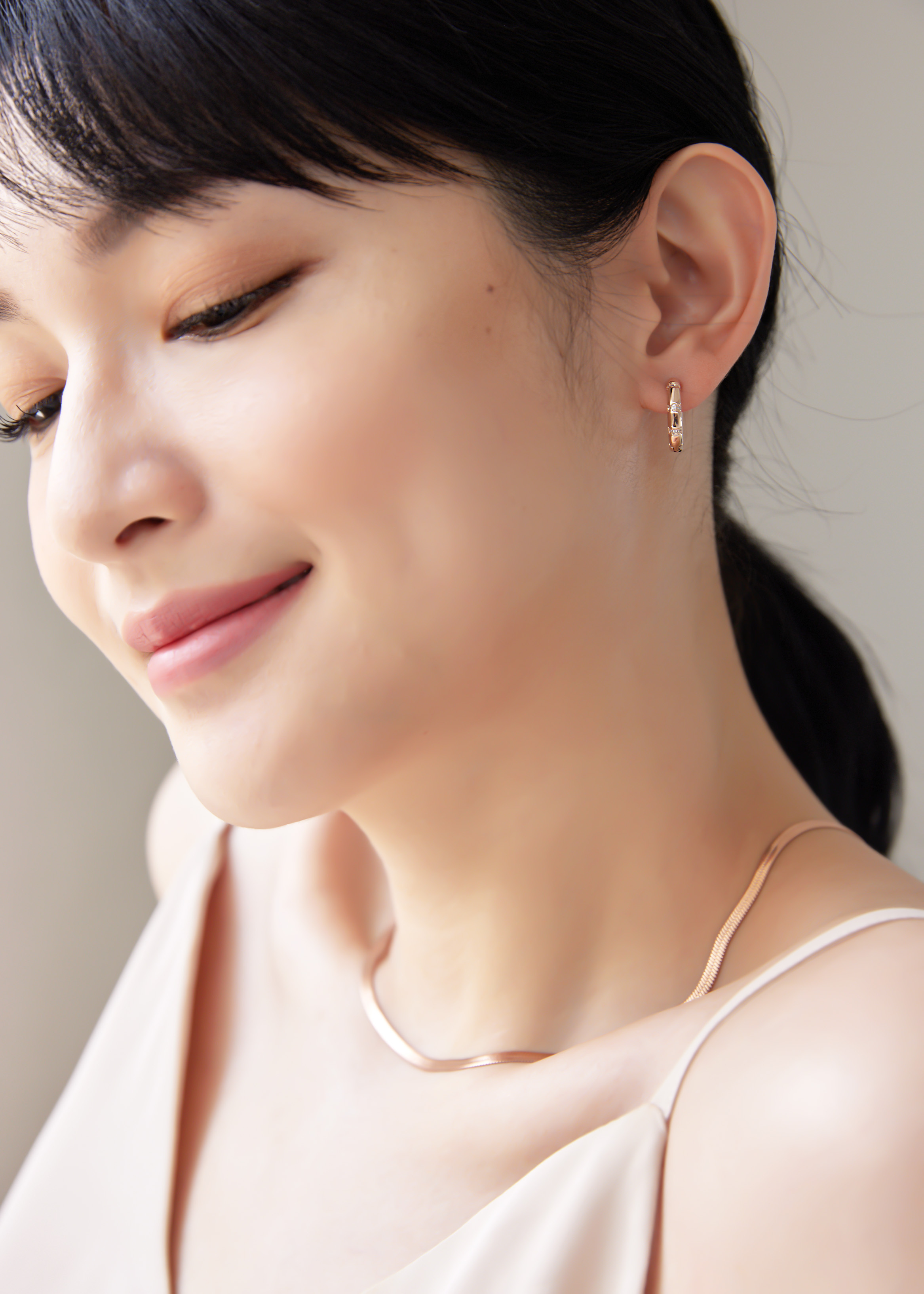 鑲鑽玫瑰金耳圈