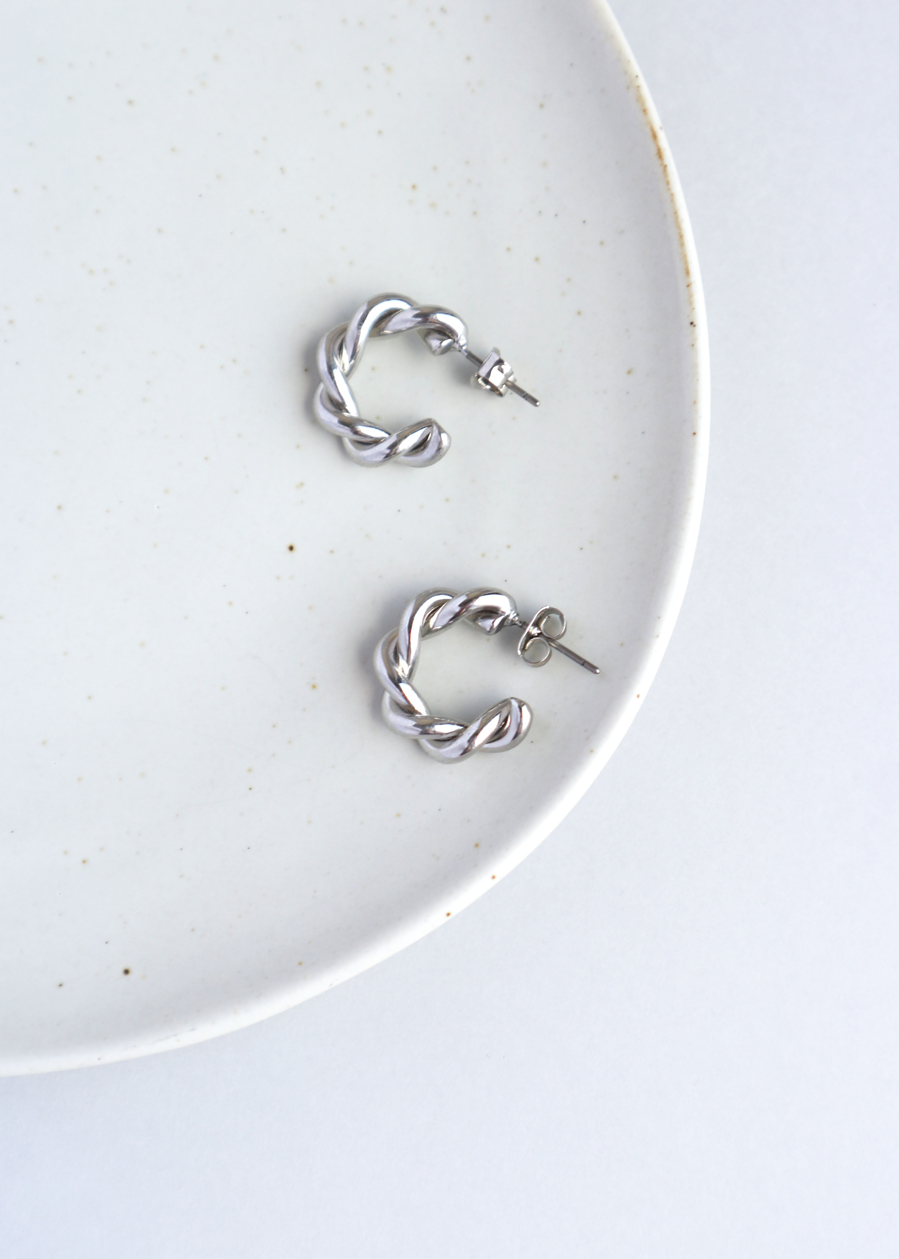 編織麻花捲耳圈-銀