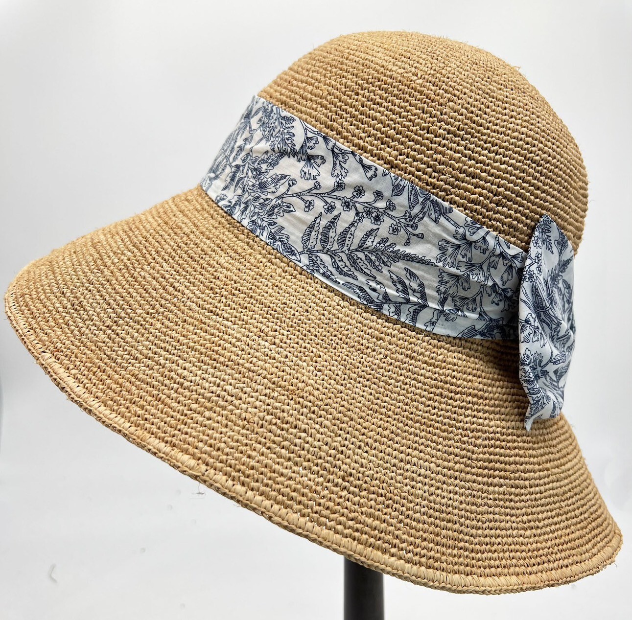 手工蝴蝶拉菲草帽