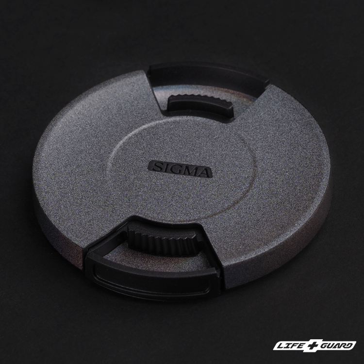 SIGMA 16-300mm F3.5-6.7 DC OS 鏡頭蓋貼膜展示圖，LIFE+GUARD 煥彩風格