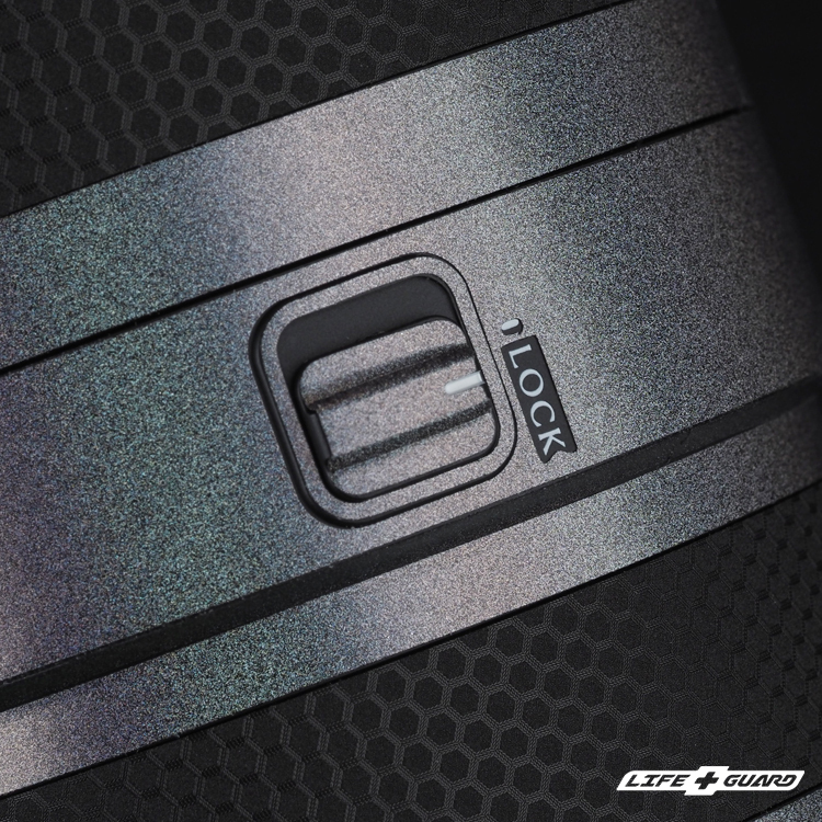 煥彩貼膜質感特寫，LIFE+GUARD 設計風格