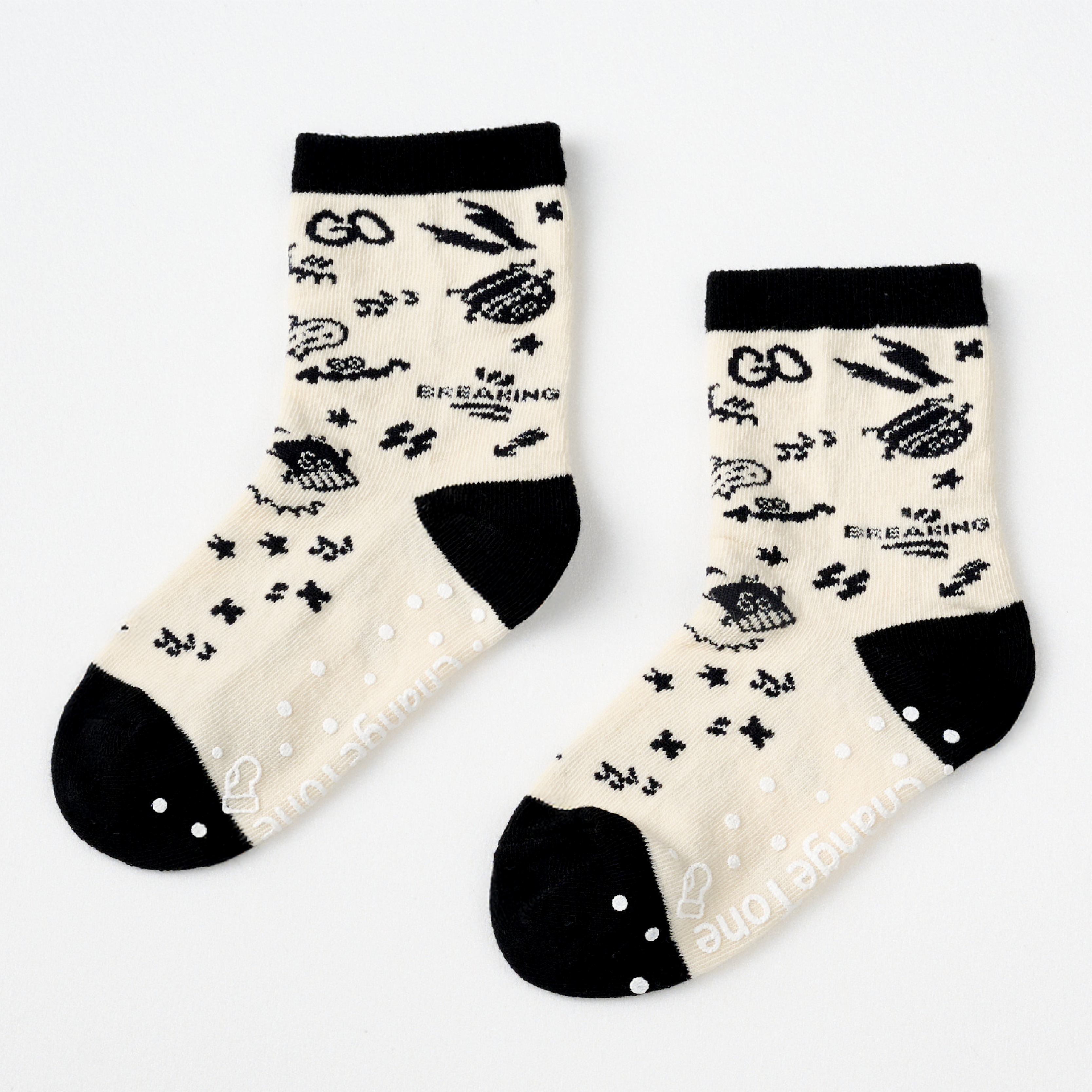 自由舞台〈白/兒童襪〉