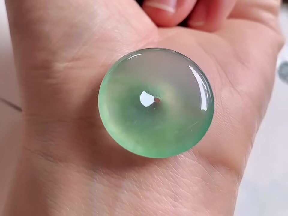 529221 翡翠冰晴底平安扣 (24.1mm直徑)