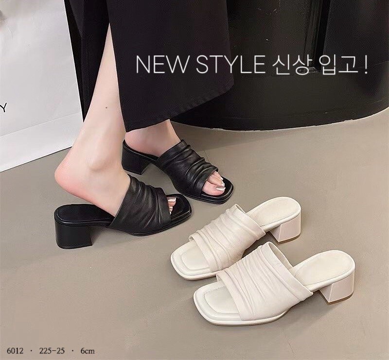 6012韓國高級感柔皺羊皮粗跟拖