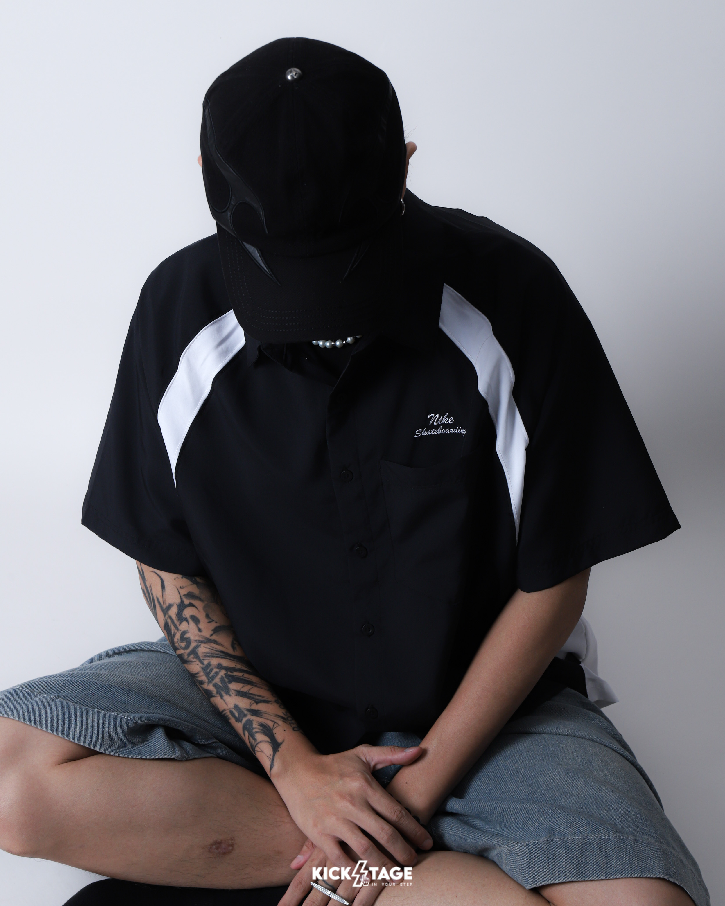 男款 NIKE SB DRY 黑 熊貓配色 刺繡 小寫字母 口袋 寬鬆 復古 襯衫 休閒 短袖【HJ2959-010】