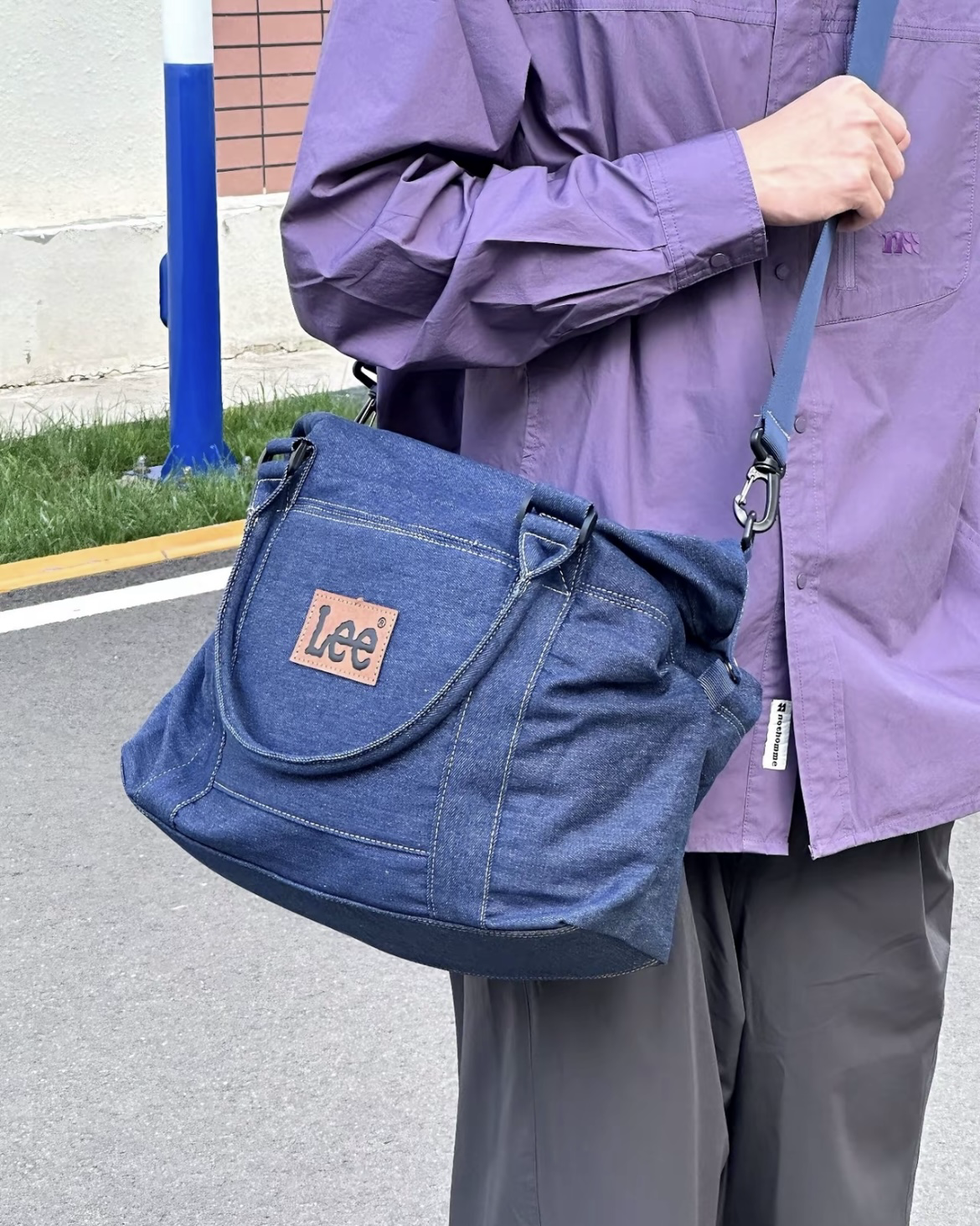 Lee 大容量行李袋 登機包 乾濕分離 牛仔布 肩背 手提 共3色