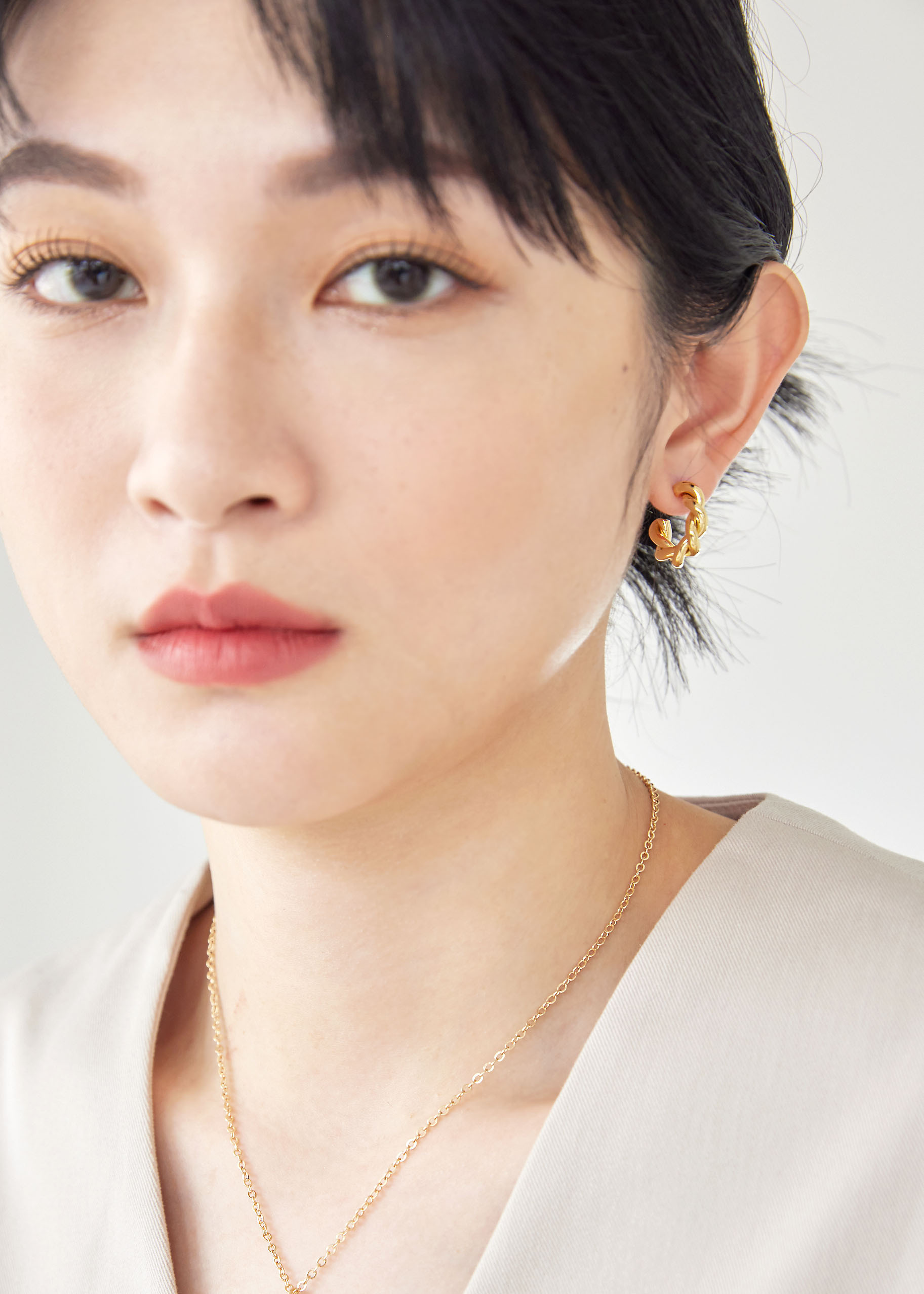 編織麻花捲耳圈-金