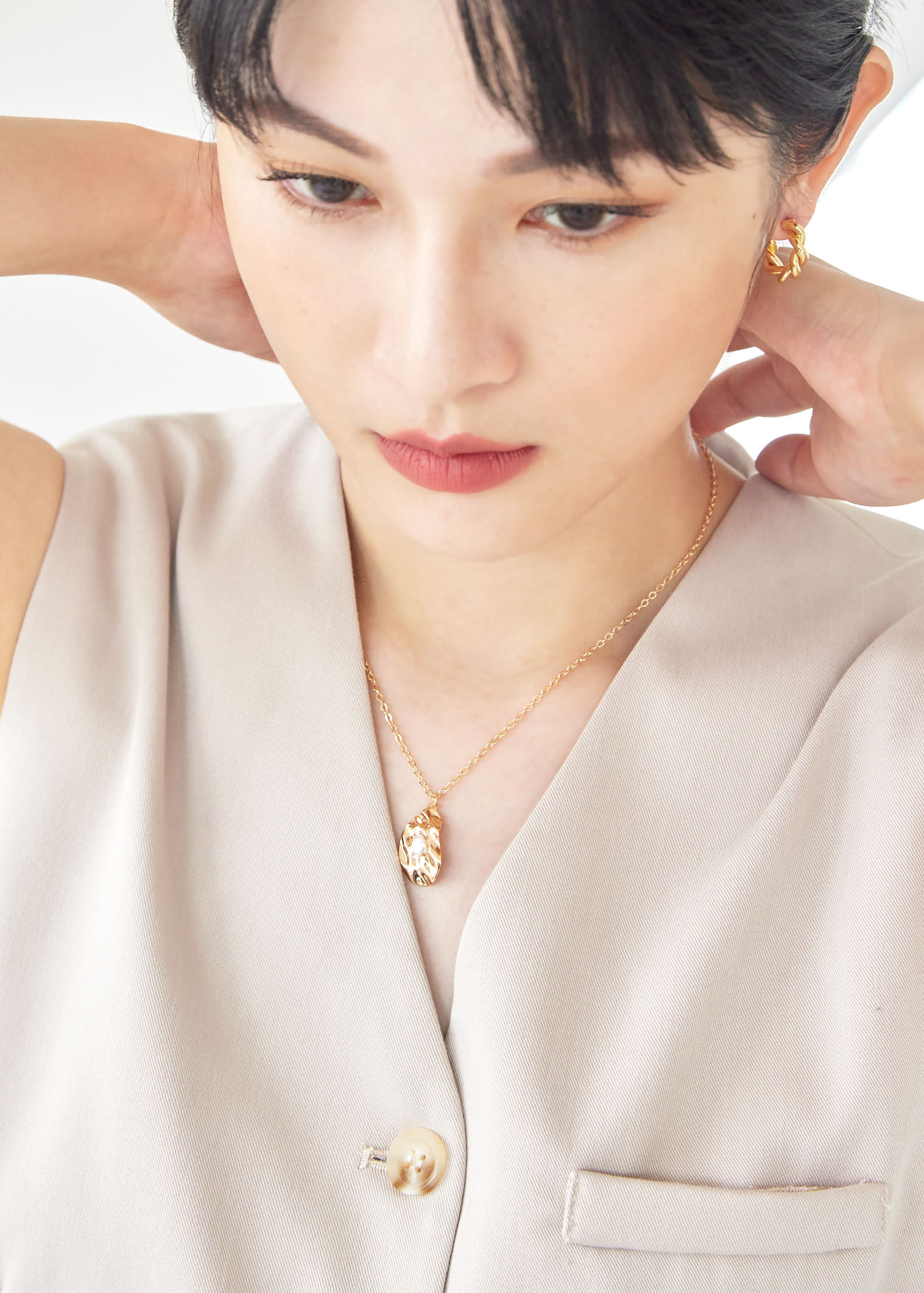 單鑽皺摺水滴項鍊