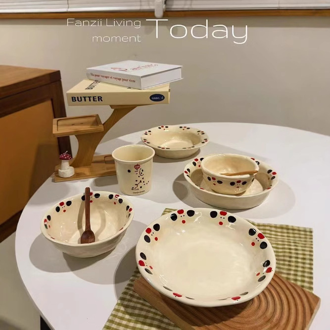 《6026》創意斑點蘋果狗狗陶瓷碗盤組