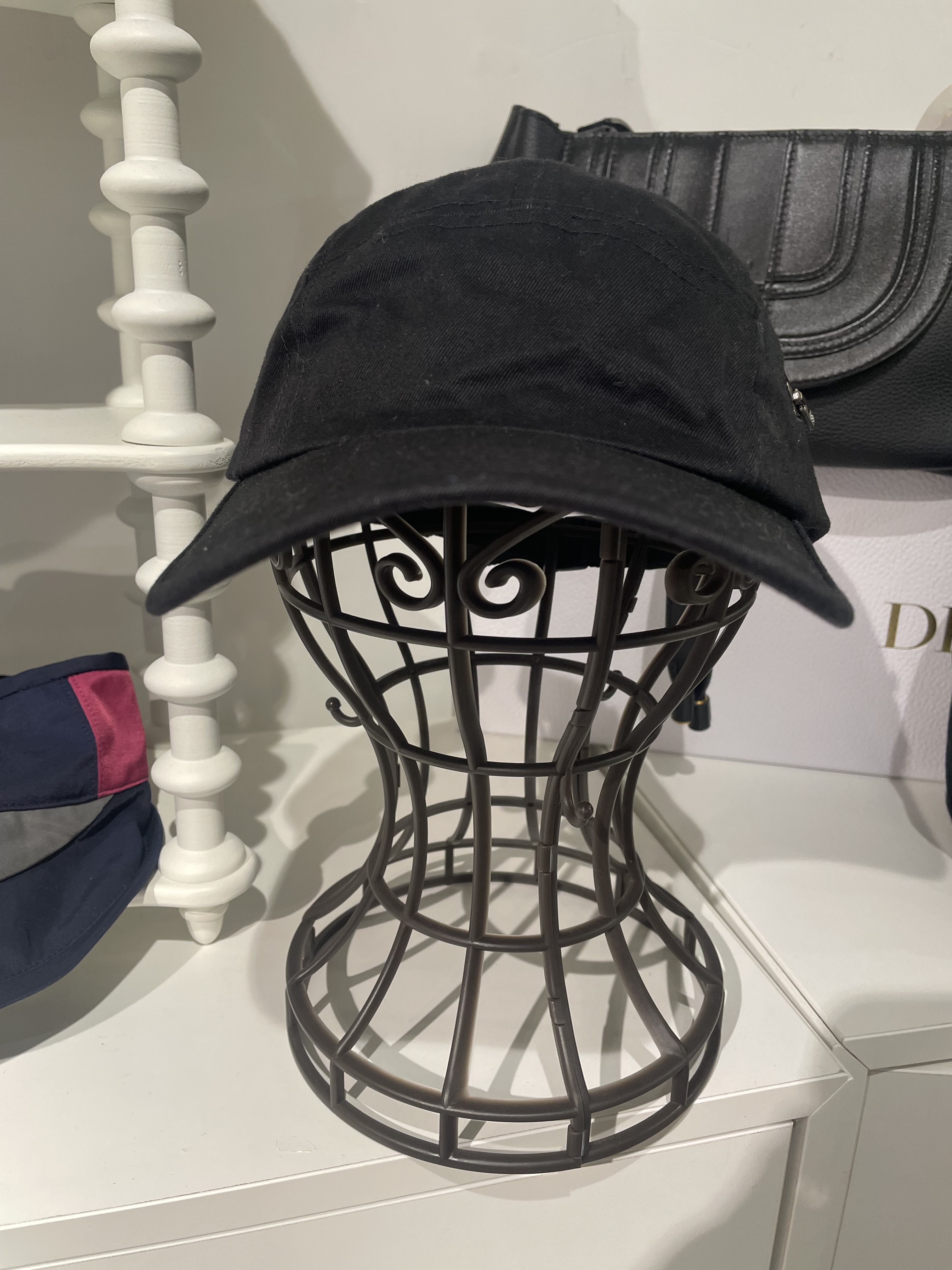 Supreme 黑色側面拉鏈袋 cap 帽