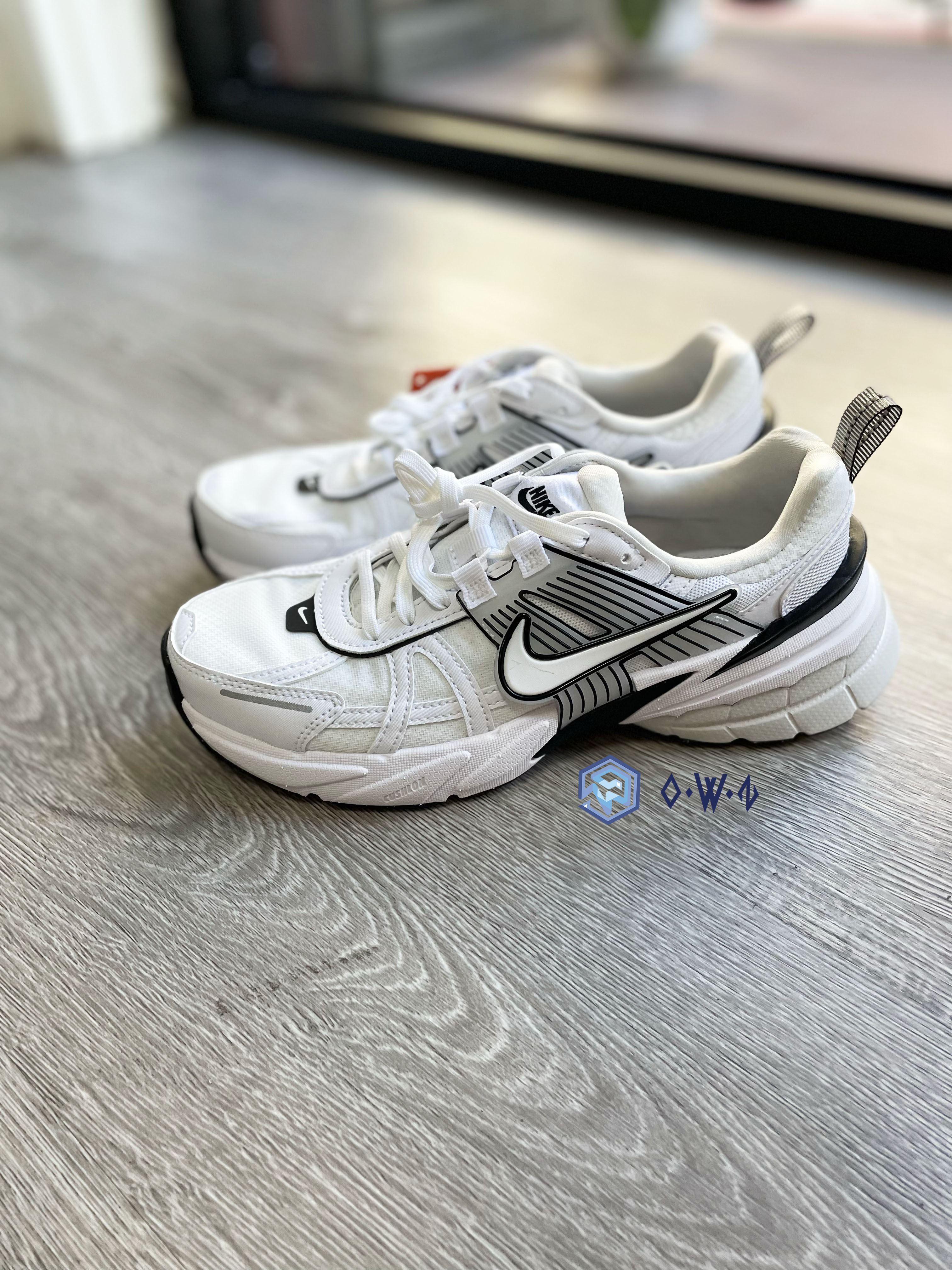 【OWN】NIKE V2K 球鞋 休閒 運動 復古 老爹 慢跑鞋 女生限定 白熊貓 HF5342-100