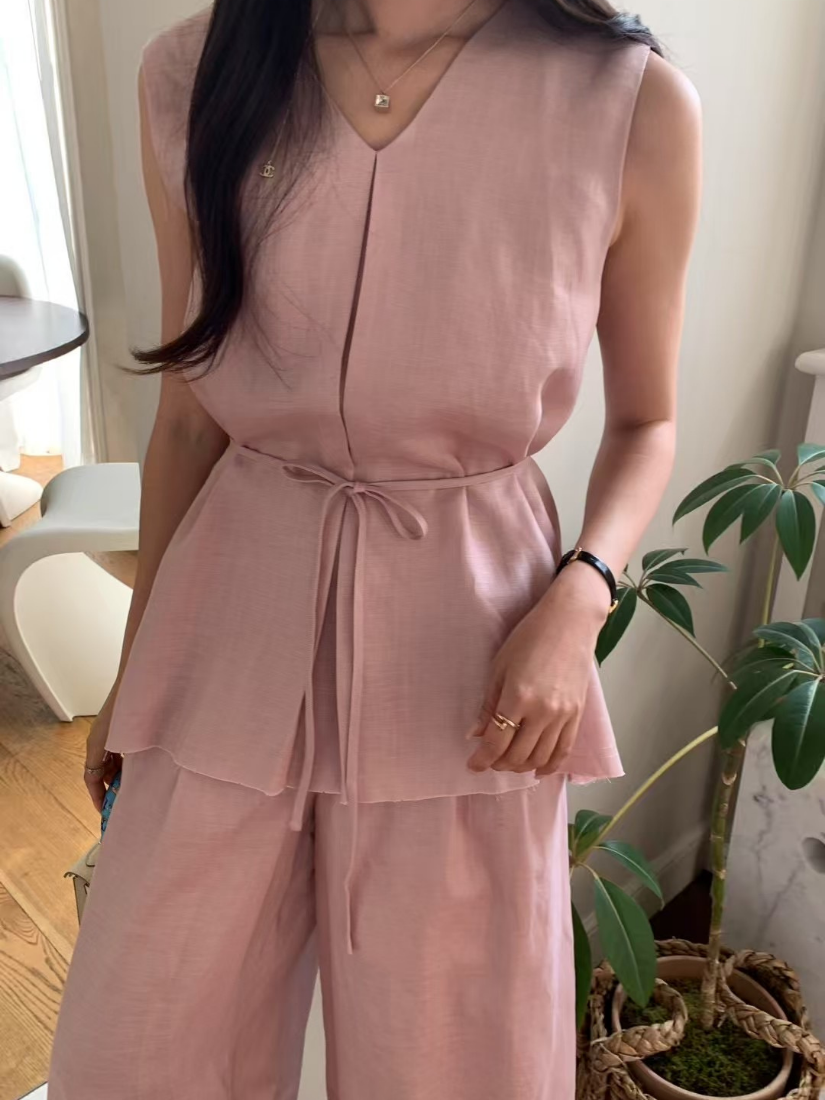 [現貨] Octavia 絲光綁帶無袖套裝上衣 [ 2色 / Free ]