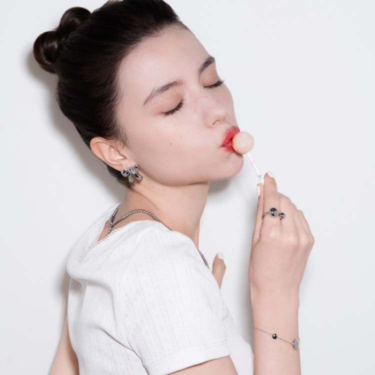 OUS Chrome Crush Earrings 蝴蝶結耳環