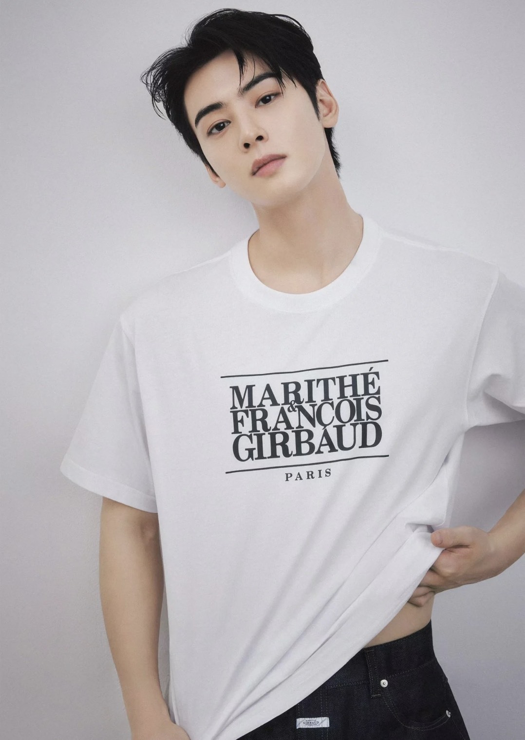 Marithe 男女同款經典LOGO上衣-卡其/白色