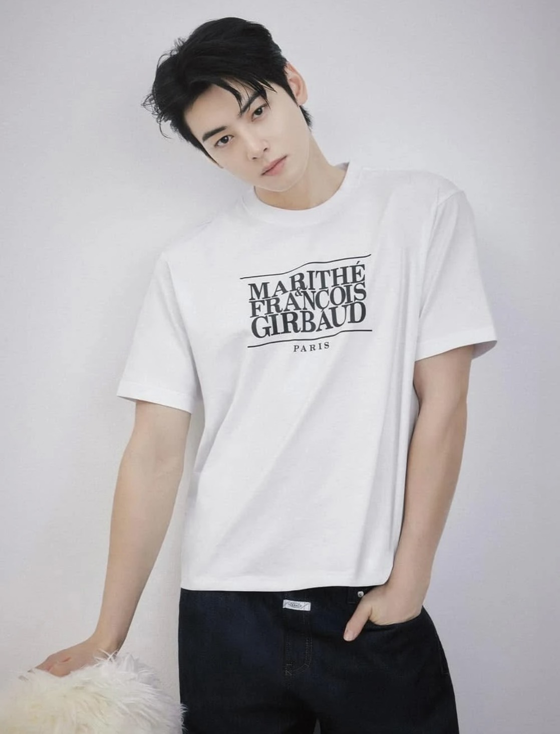 Marithe 男女同款經典LOGO上衣-卡其/白色