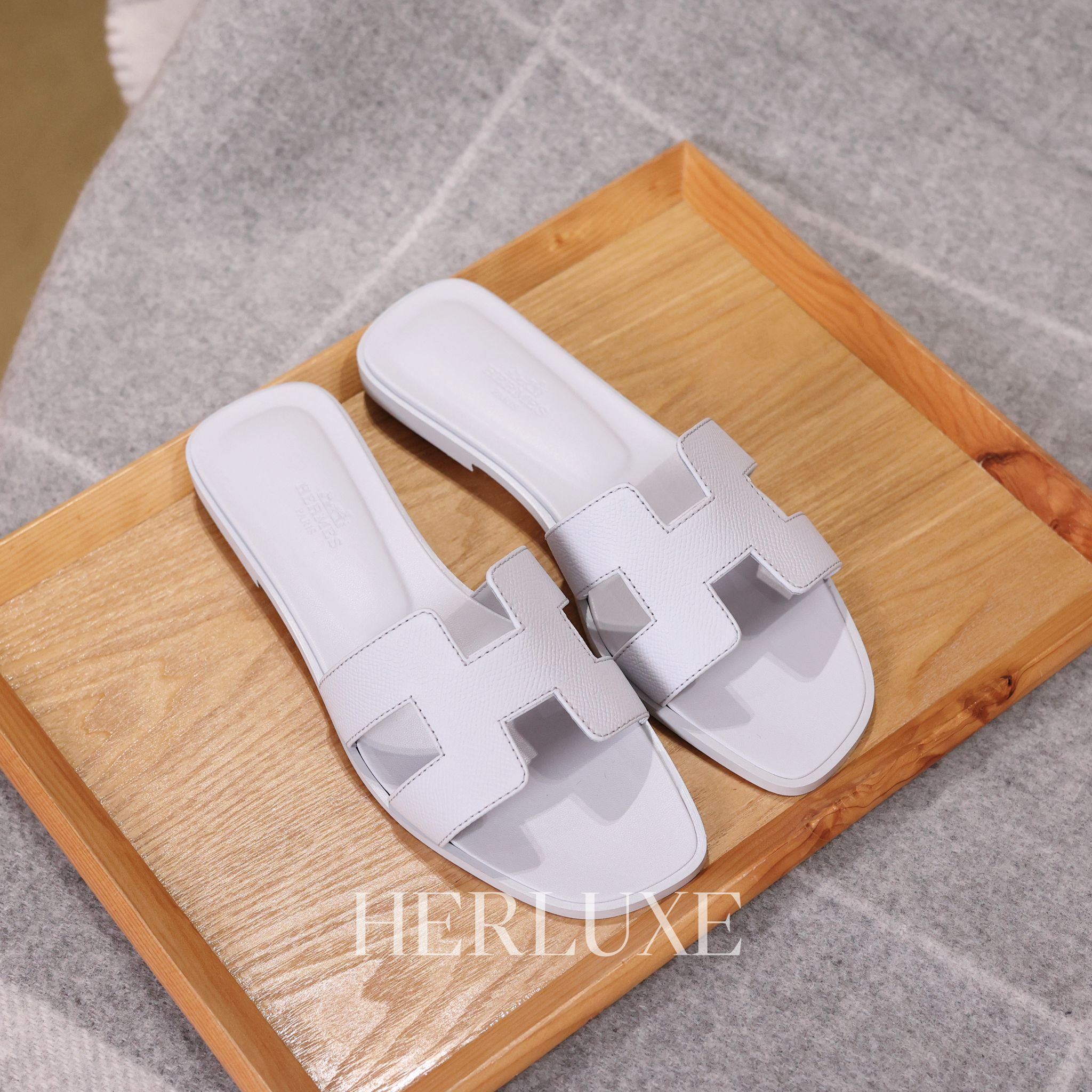 Oran sandal 8U bleu glacier epsom (可預訂鞋碼）