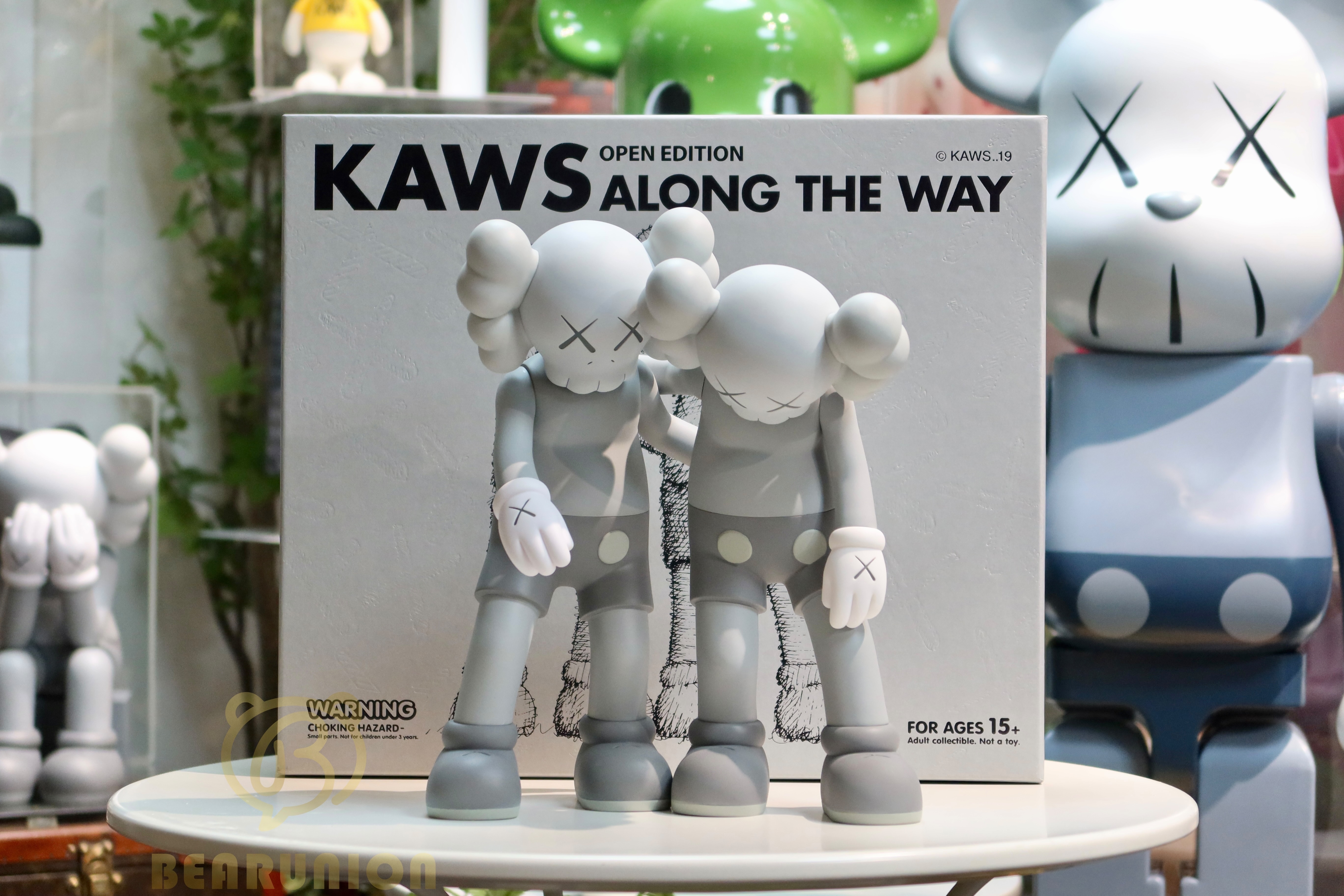 KAWS ALONG THE WAY 3色セット KAWS | KAWS Along The Way Complete Set of 3 (KAWS Companion