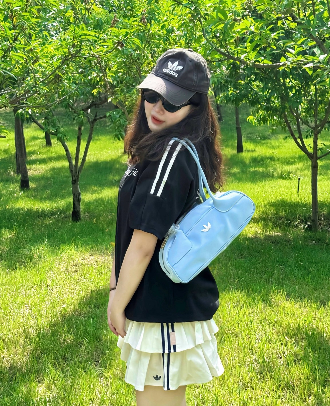 adidas 女款 藍色 法棍包 多口袋 單肩包 絲絨磨砂 復古運動風 聚氨酯材質 經典百搭 originals 小廢包 Jun25