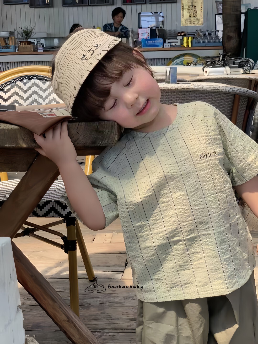 音浪兔兔條紋衫