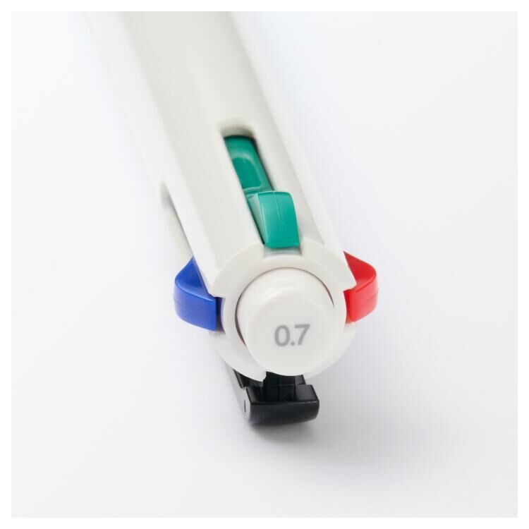 無印良品MUJI 書寫流暢的4色油性原子筆0.7mm 黑色、紅色、藍色、綠色