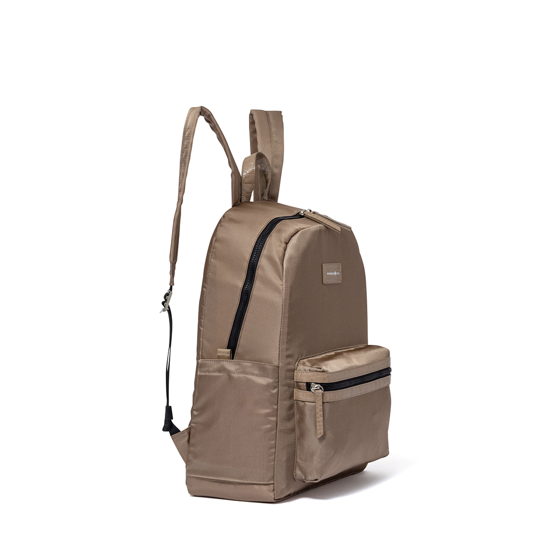 Patrick Cox Lento Back Pack (Beige)