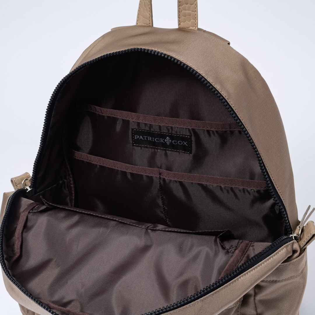 Patrick Cox Lento Back Pack (Beige)
