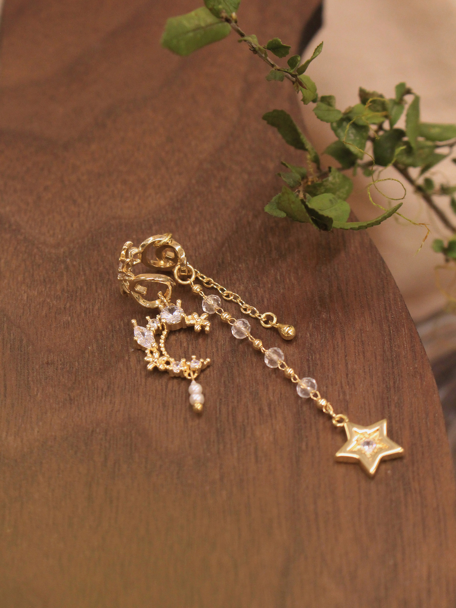 星月守夢日。MUCHAT手作14KGP鋯石星月耳骨夾(單支)