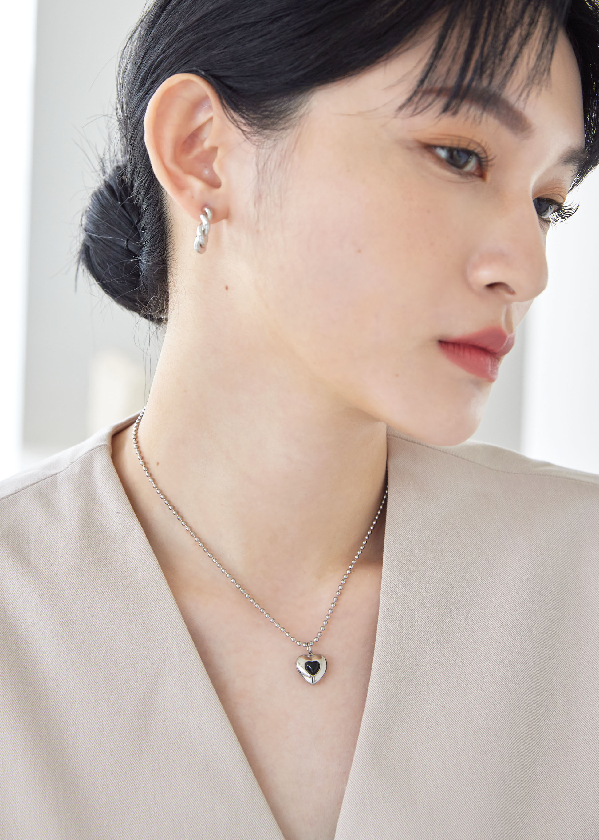 黑鑽愛心醫療鋼項鍊