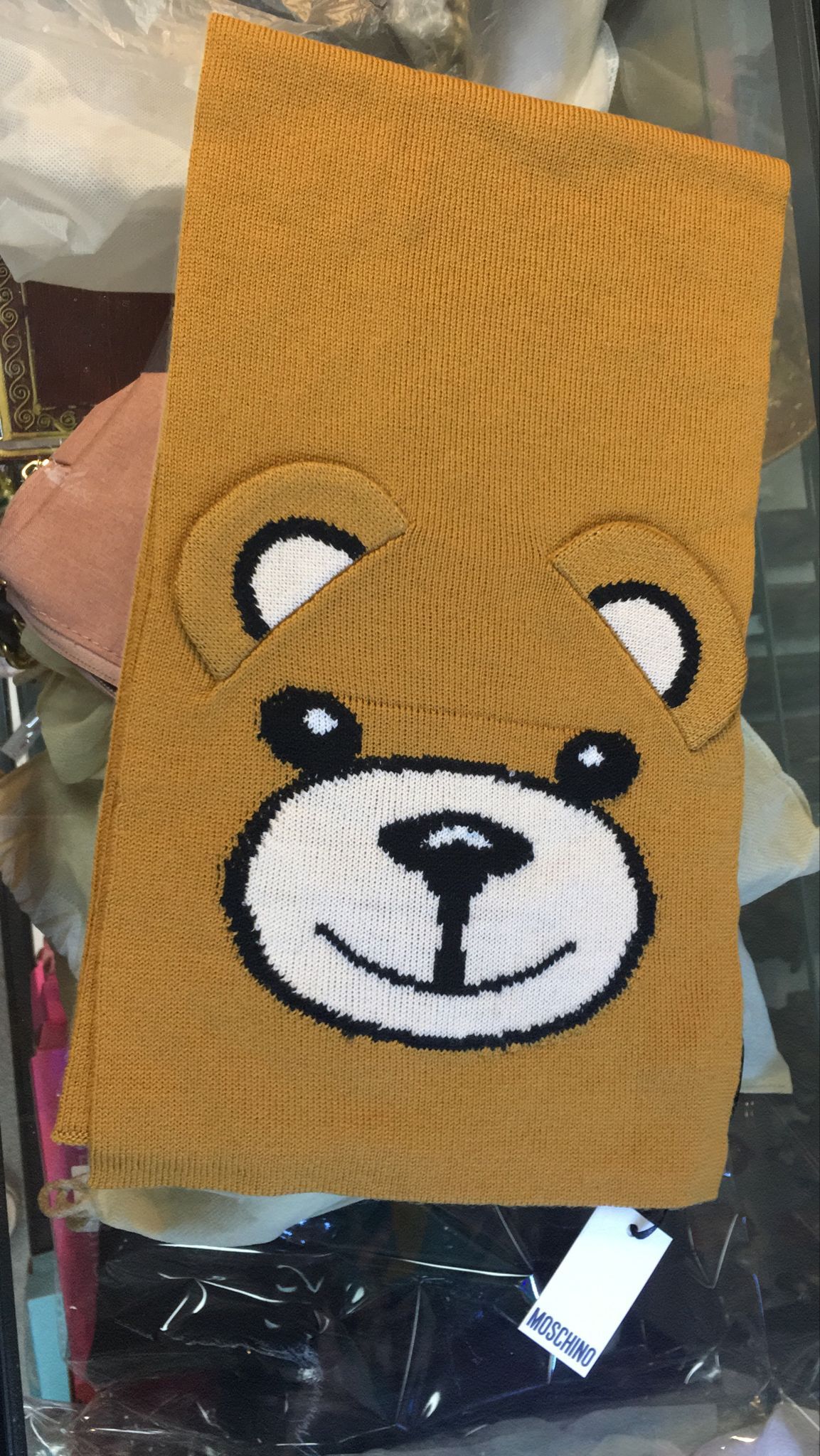 Moschino 意大利製頸巾（此為清貨價貨品不設退換）(AT6 661)