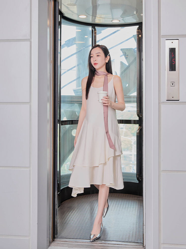 不規則層次裙擺細肩帶洋裝