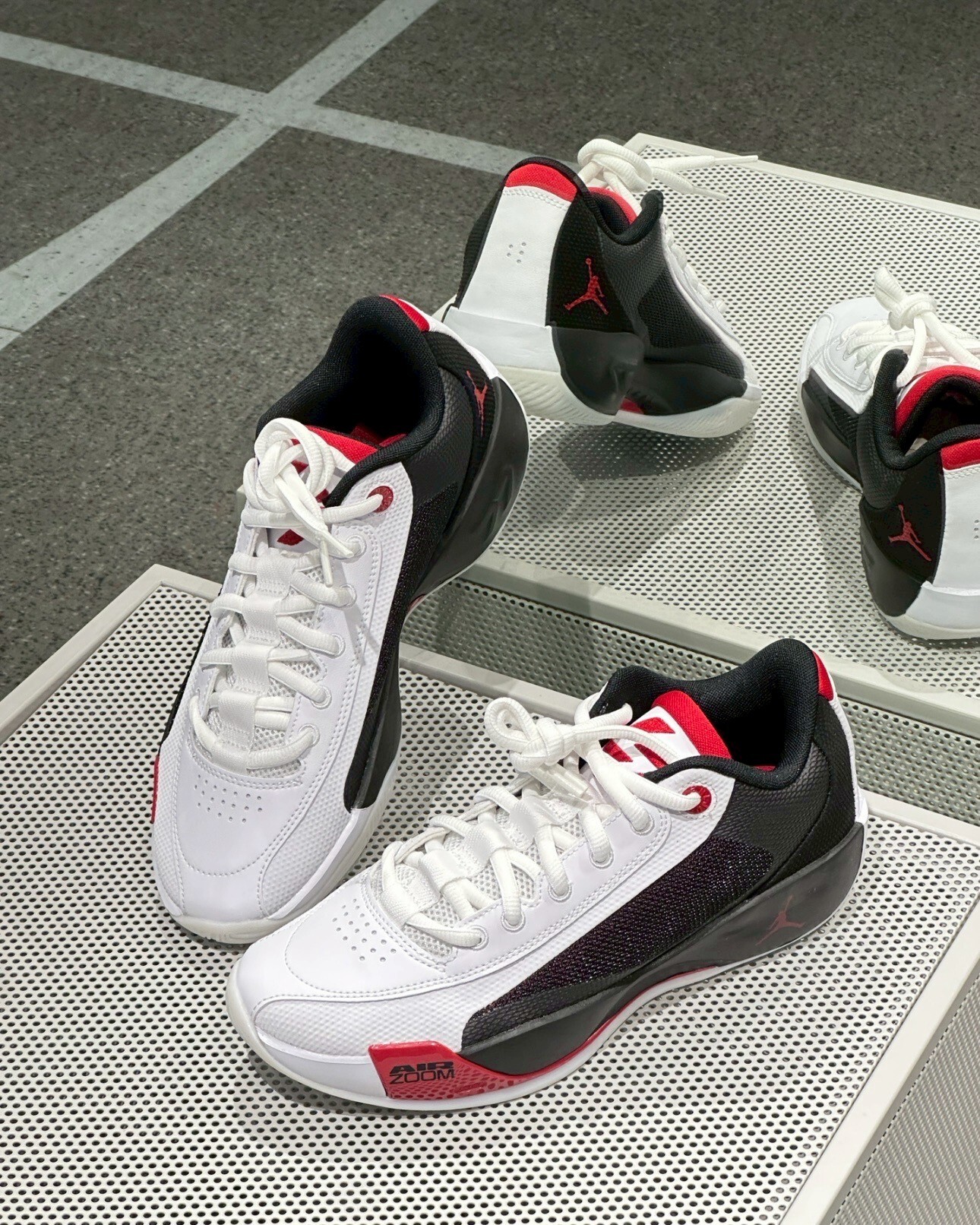 [特價售出無退換] 男鞋 NIKE JORDAN LUKA .77 PF 黑紅 緩震 氣墊 運動 籃球鞋【HF0819-101】