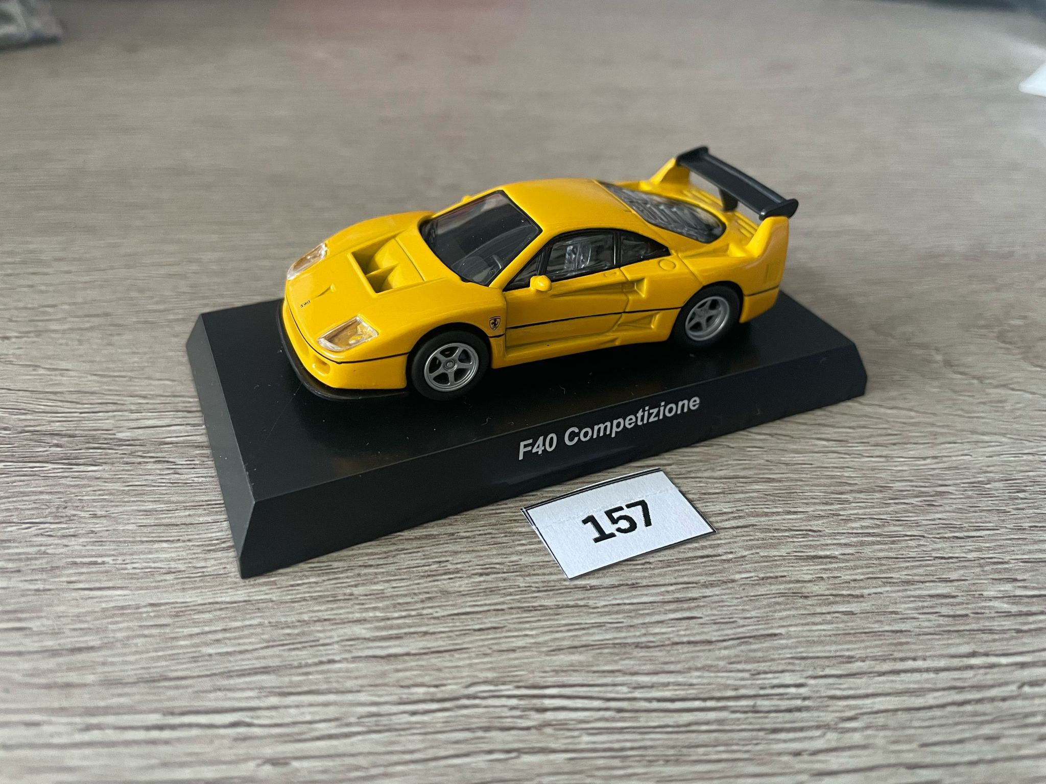 [CHOP-CHOP DEAL 157] FERRARI F40 COMPETIZIONE YELLOW