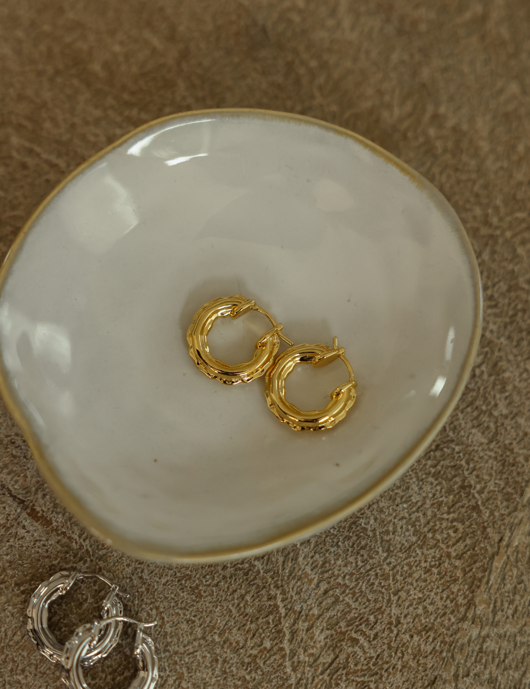 不規則造型圓圈耳環（金色）